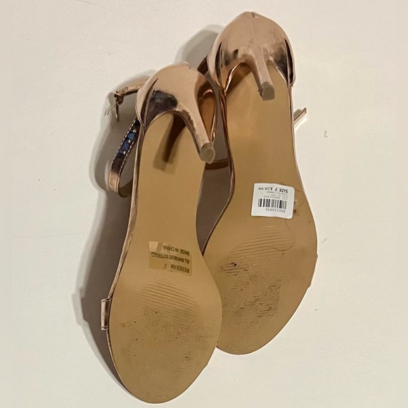 Charlotte Russe Single Soled Ankle Strap High stiletto Heel Sandals Sz:7gold - Picture 4 of 4